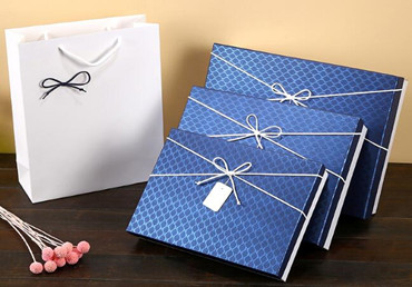 cómo hacer una bolsa de papel kraft o una caja de regalo